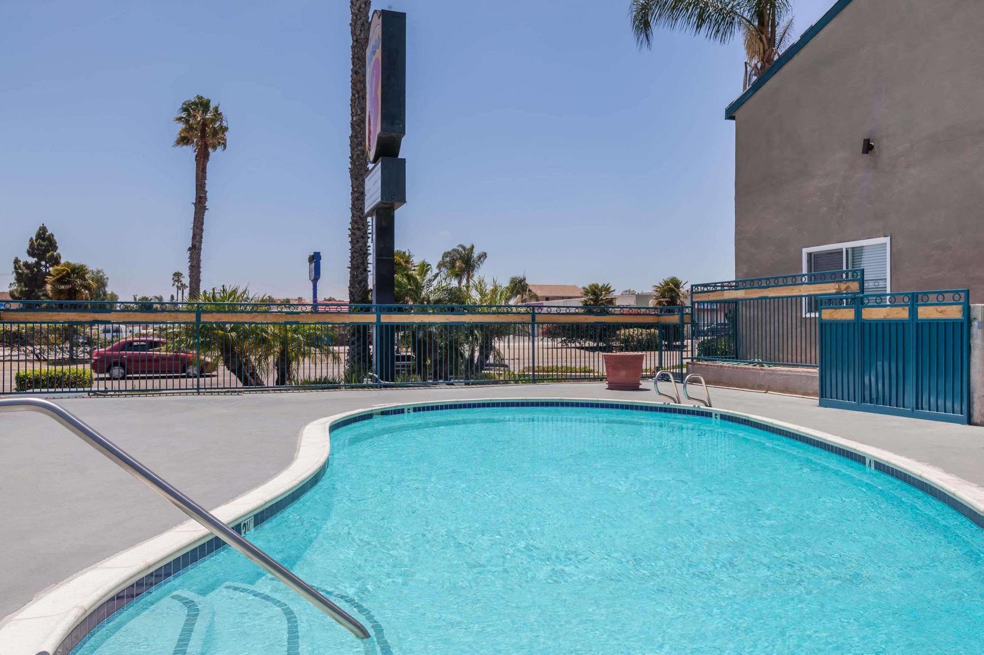Super 8 By Wyndham San Diego/Imperial Beach Kültér fotó